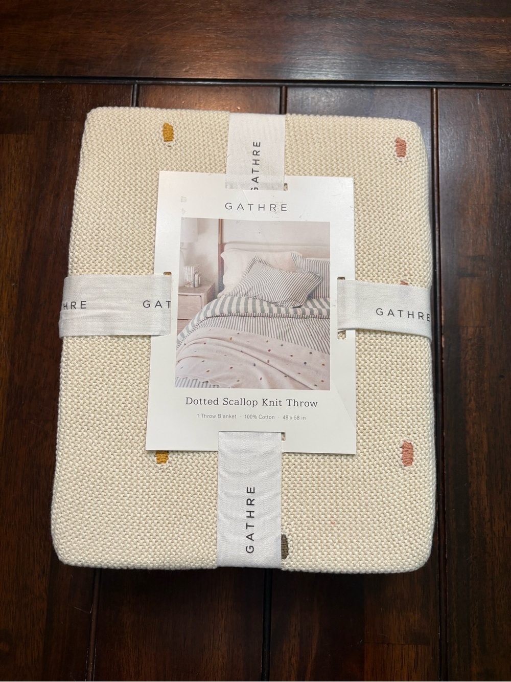 Gathre Dotted Scalloped Knit Cotton Throw Blanket 48x58